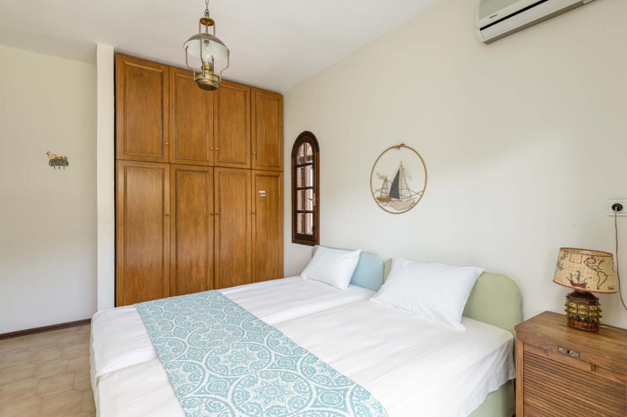 Escada Pool Villa, Near Hanioti #feelslikehome Villa Polychrono